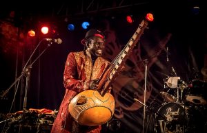La musique africaine de Noumoucounda Cissoko au Cabaret des arts
