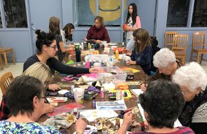 Les ateliers de bricolage créatif se poursuivent!